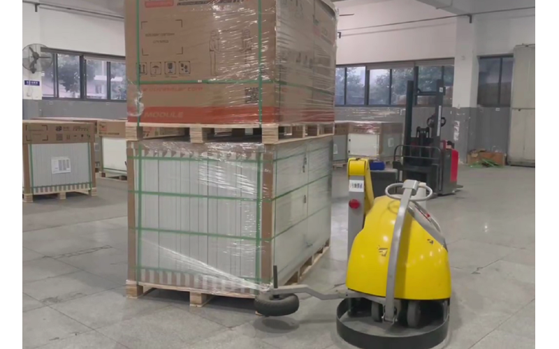 小黃人纏繞機太陽能行業(yè)應(yīng)用