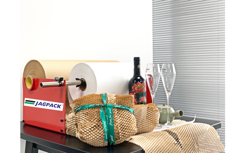 蘇州建技：蜂窩紙代替塑料類緩沖，提升客戶開箱體驗(yàn)